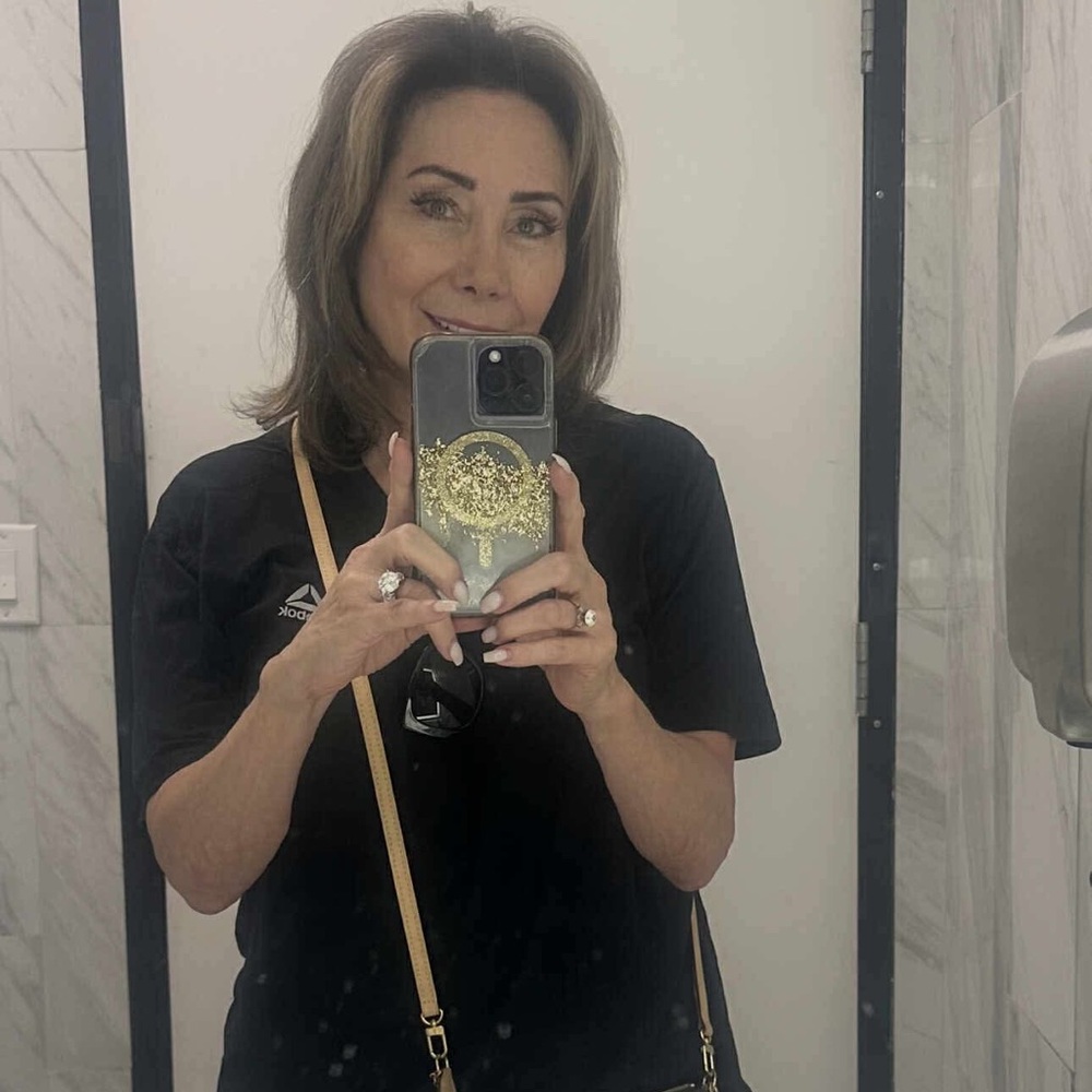 Meet your Posher, Lisa d